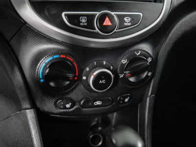 Hyundai Solaris 1.4 AT (107 л. с.)