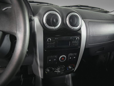 LADA Largus универсал 1.6 MT 16 кл (5 мест) (106 л. с.)