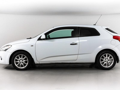 Kia Ceed 1.4 MT (109 л. с.)