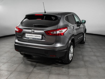 Nissan Qashqai 2.0 CVT AWD (144 л. с.)