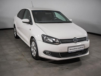 Volkswagen Polo 1.6 MT (105 л. с.)