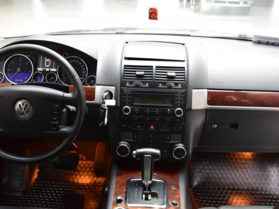 Volkswagen Touareg 2.5 TDI Tiptronic (174 л. с.)