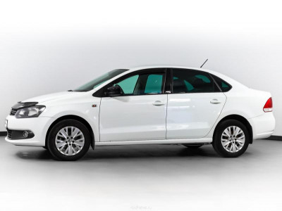 Volkswagen Polo 1.6 MT (105 л. с.)