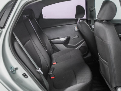 Kia Rio 1.4 AT (107 л. с.)