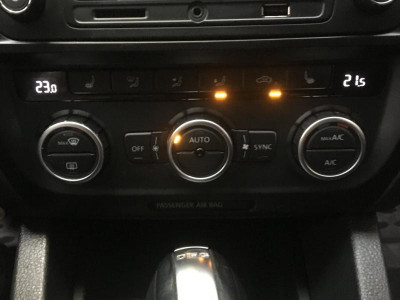 Volkswagen Jetta 1.4 TSI DSG (122 л. с.)