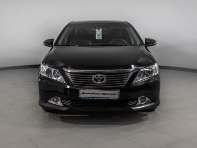 Toyota Camry 2.5 AT (181 л. с.)