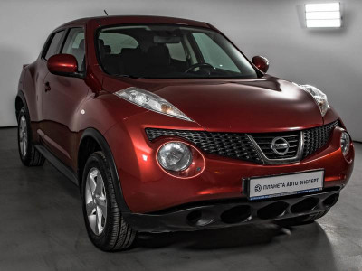 Nissan Juke 1.6 MT (94 л. с.)