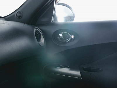 Nissan Juke 1.6 CVT (117 л. с.)