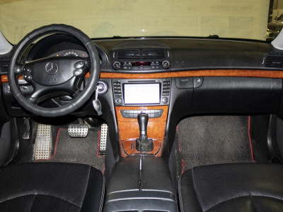 Mercedes-Benz E-Класс E 200 Kompressor AT (184 л. с.)