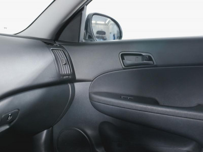 Hyundai i30 1.6 AT (126 л. с.)