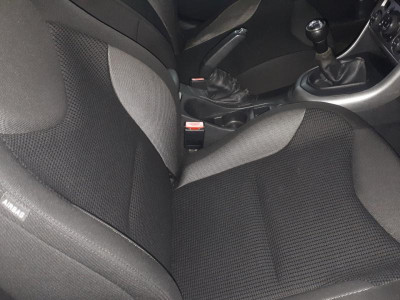 Peugeot 308 1.6 VTi MT (120 л. с.)