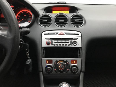 Peugeot 308 1.6 VTi MT (120 л. с.)
