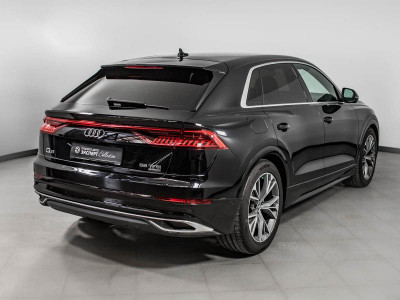 Audi Q8 55 TFSI Tiptronic quattro (340 л.с.)