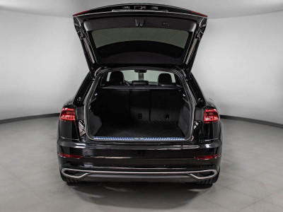 Audi Q8 55 TFSI Tiptronic quattro (340 л.с.)
