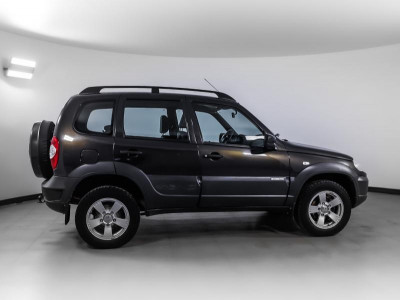 Chevrolet niva Niva 1.7 MT (79,6 л. с.)