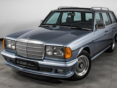 Mercedes-Benz W123 230 2.0 MT (136 л.с.)