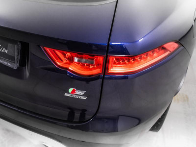 Jaguar F-Pace 3.0 D AT AWD (300 л.с.)