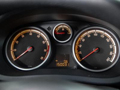 Opel Corsa 1.2 Easytronic (80 л. с.)