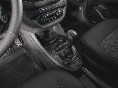 LADA Vesta 1.6 MT (106 л. с.)