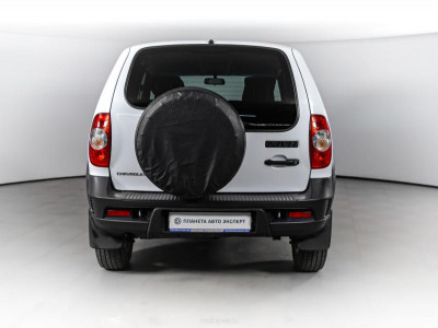 Chevrolet niva Niva 1.7 MT (79,6 л. с.)