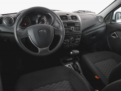 LADA Новая Granta хетчбэк 1.6 AT 16кл (98 л. с.)