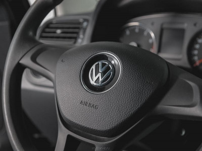 Volkswagen Polo 1.6 MPI MT (110 л. с.)