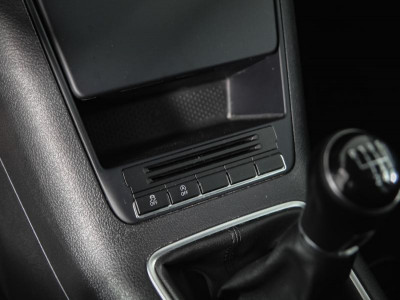 Volkswagen Tiguan 1.4 TSI BlueMotion MT (122 л. с.)