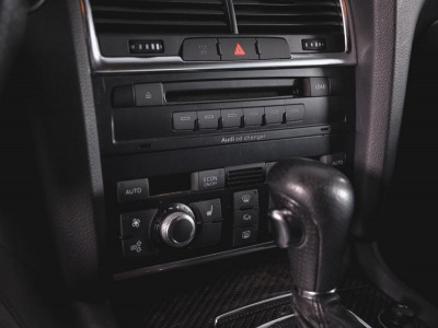 Audi Q7 4.2 AT (350 л.с.) 4WD