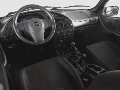Chevrolet niva Niva 1.7 MT (79,6 л. с.)