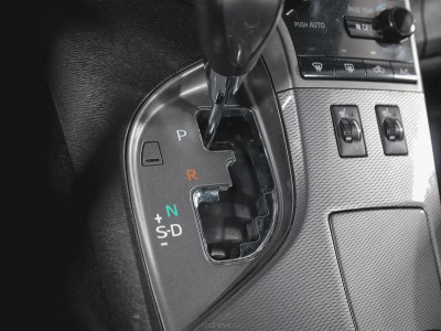 Toyota Venza 2.7 AT (185 л. с.)