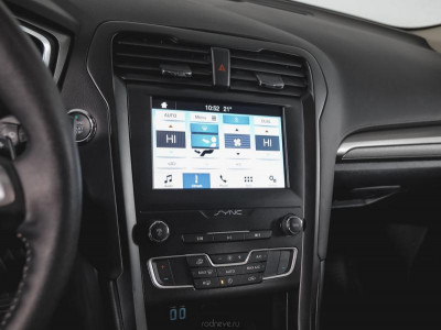 Ford Mondeo 2.0 EcoBoost AT (199 л. с.)