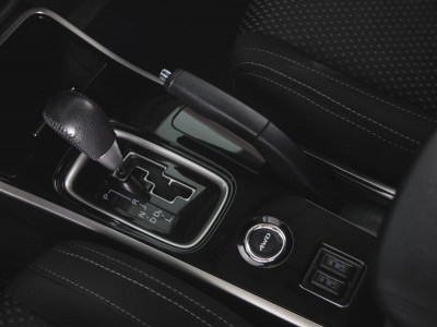 Mitsubishi Outlander 2.0 CVT 4WD (146 л. с.)