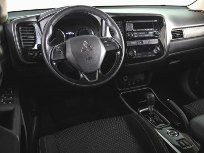Mitsubishi Outlander 2.0 CVT 4WD (146 л. с.)