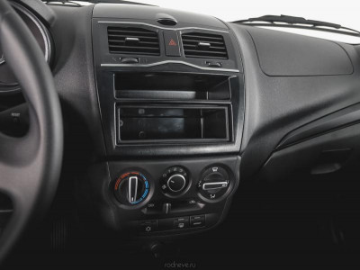 LADA Новая Granta седан 1.6 AMT 16кл (106 л. с.)
