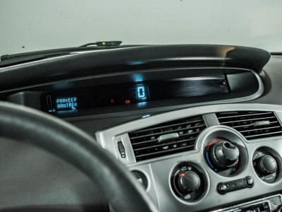 Renault Megane 1.5 dCi MT (106 л. с.)