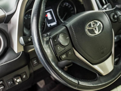 Toyota RAV4 2.0 MT (151 л.с.) 4WD
