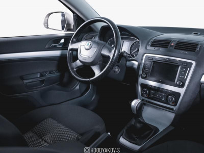 ŠKODA Octavia 1.8 TSI MT (152 л. с.)