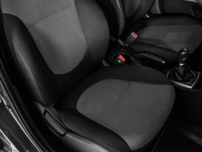 Hyundai Solaris 1.6 MT (123 л. с.)