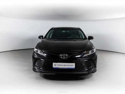 Toyota Camry 2.5 AT (181 л.с.)
