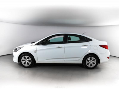 Hyundai Solaris 1.6 AT (123 л. с.)