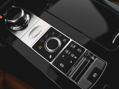 Land Rover Discovery 3.0 TDV6 AT 4WD (249 л.с.)