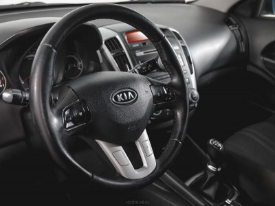 Kia Ceed 1.6 MT (122 л. с.)
