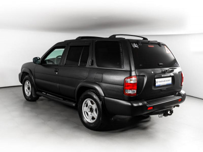 Nissan Pathfinder 3.3 4WD AT (150 л. с.)