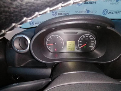 LADA Granta лифтбек 1.6 8кл MT (87 л. с.)
