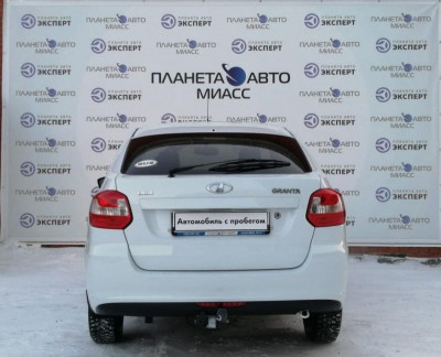 LADA Granta лифтбек 1.6 8кл MT (87 л. с.)