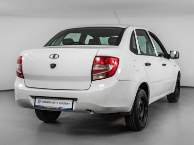 LADA Granta седан 1.6 AT 16кл (98 л. с.)
