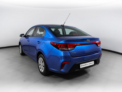 Kia Rio 1.4 MT (100 л. с.)