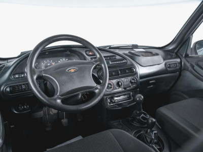 Chevrolet Niva 1.7 MT (80 л.с.) 4WD