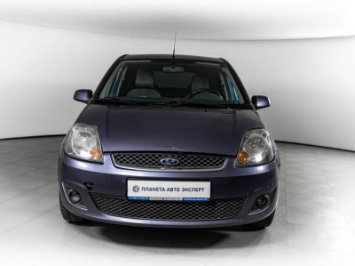Ford Fiesta 1.6 MT (99 л. с.)
