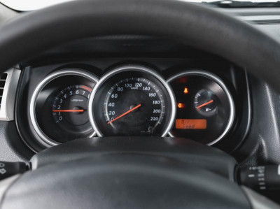 Nissan Tiida 1.6 MT (110 л. с.)